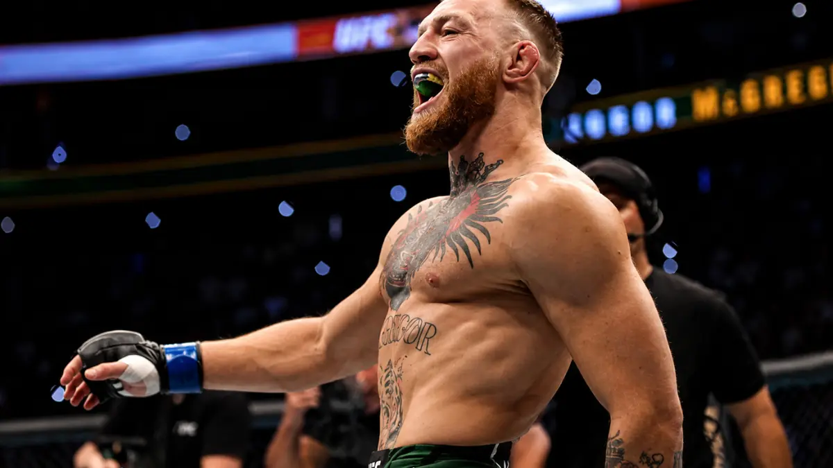 Duel Conor McGregor vs Max Holloway main event UFC 329 Las Vegas.