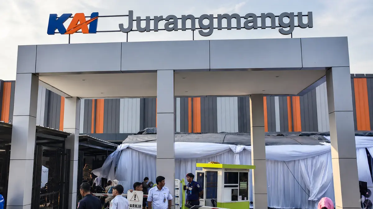 Stasiun Jurangmangu di Tangerang Selatan, lokasi pelajar tertemper KRL.