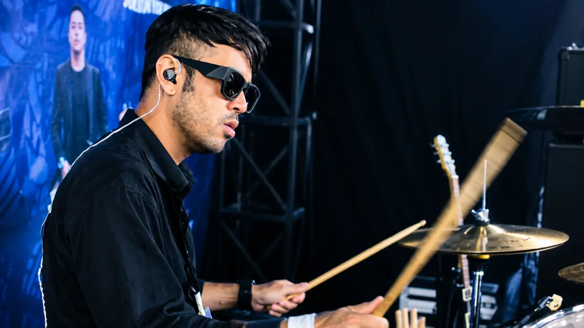 Aries Budiman, drummer band Garasi yang meninggal dunia pada usia 42 tahun.