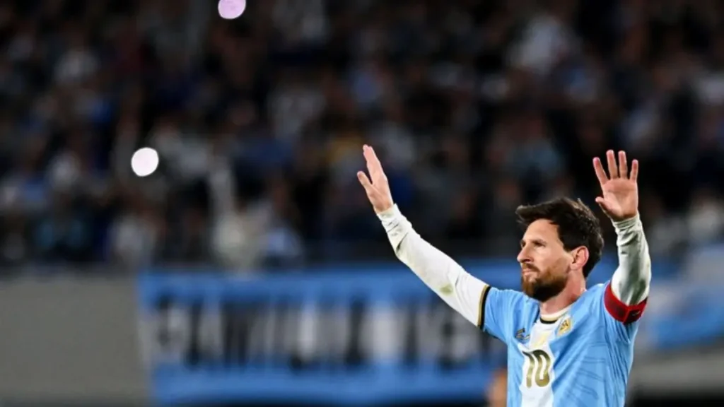 Lionel Messi menjalani laga perpisahan bersama Timnas Argentina saat menghadapi Benin di Estadio Monumental.